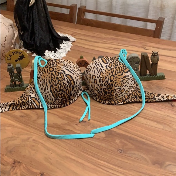 Bathing suite Top - Picture 1 of 3